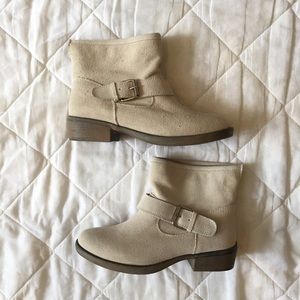 Mia Leoni Suede Ankle Boots NWT